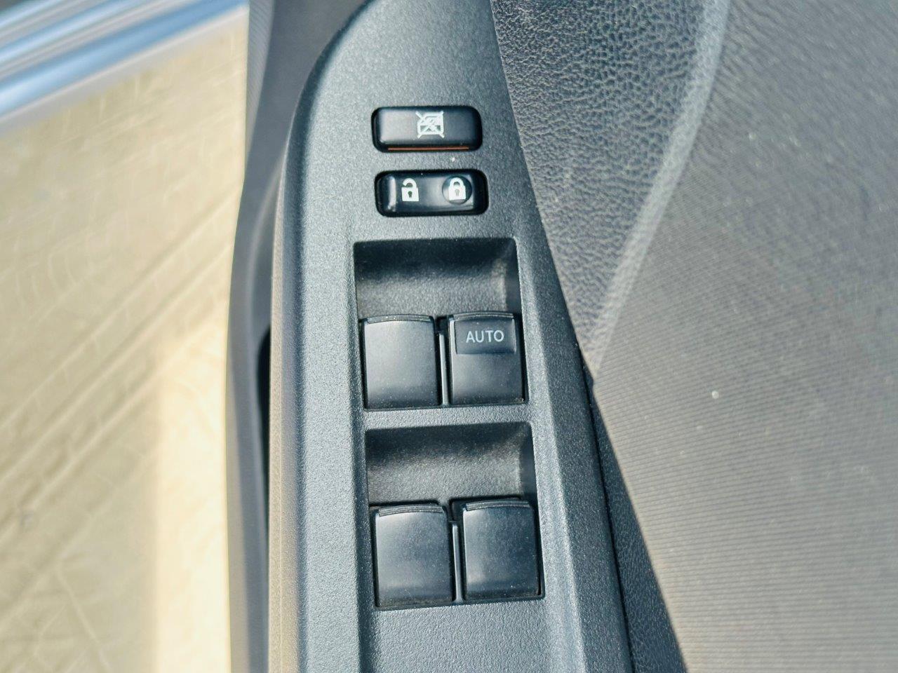 589 Toyota Ractis S 2011