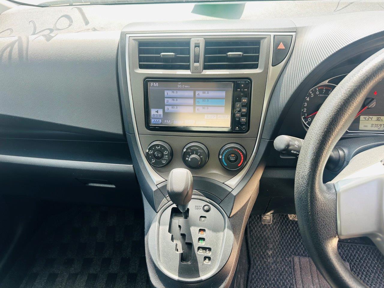 589 Toyota Ractis S 2011