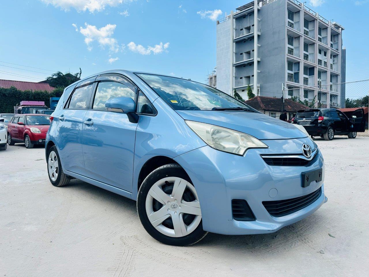 589 Toyota Ractis S 2011