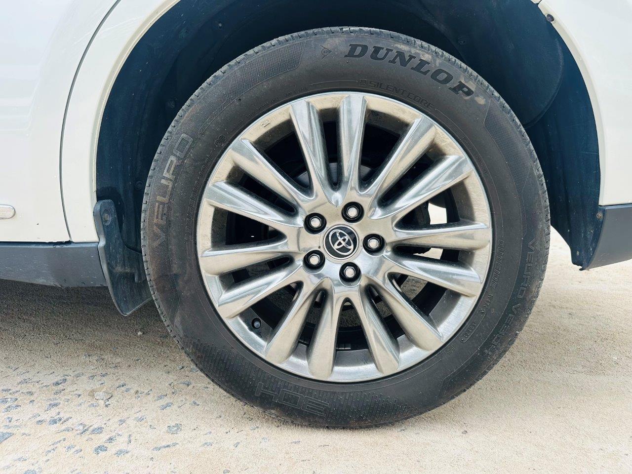 599 Toyota Harrier PROGRESS 2017