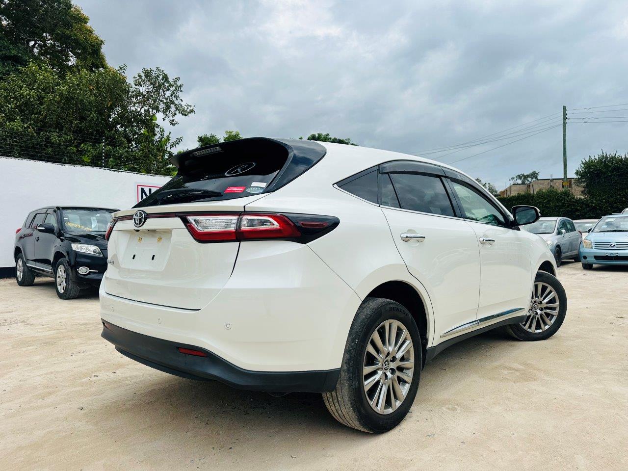 599 Toyota Harrier PROGRESS 2017