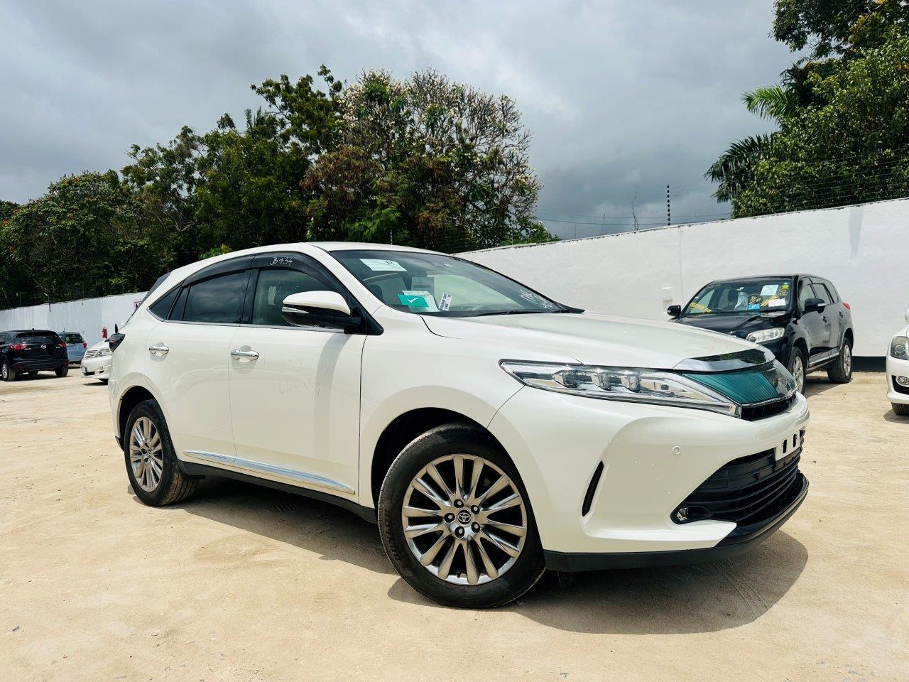 599 Toyota Harrier PROGRESS 2017