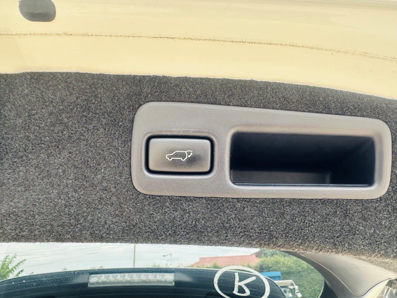 599 Toyota Harrier PROGRESS 2017
