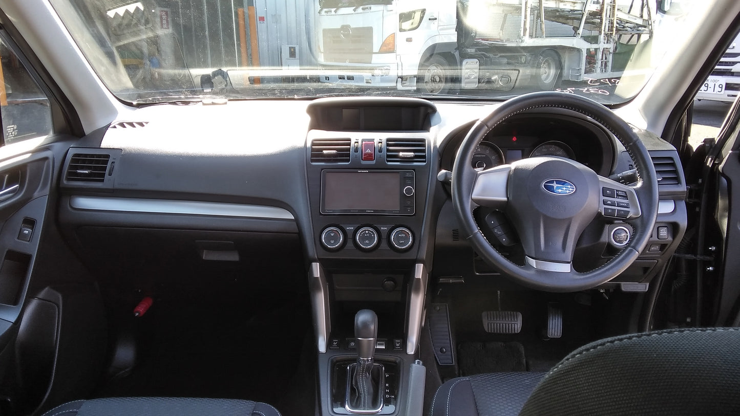 711. Subaru Forester 2.0i-L EYESIGHT 2014
