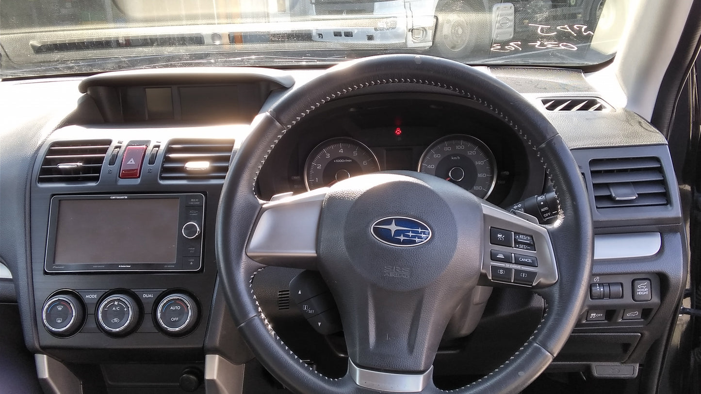 711. Subaru Forester 2.0i-L EYESIGHT 2014