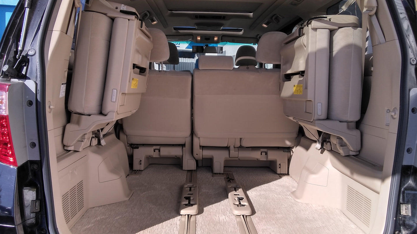 722 Toyota Alphard 240X 2010