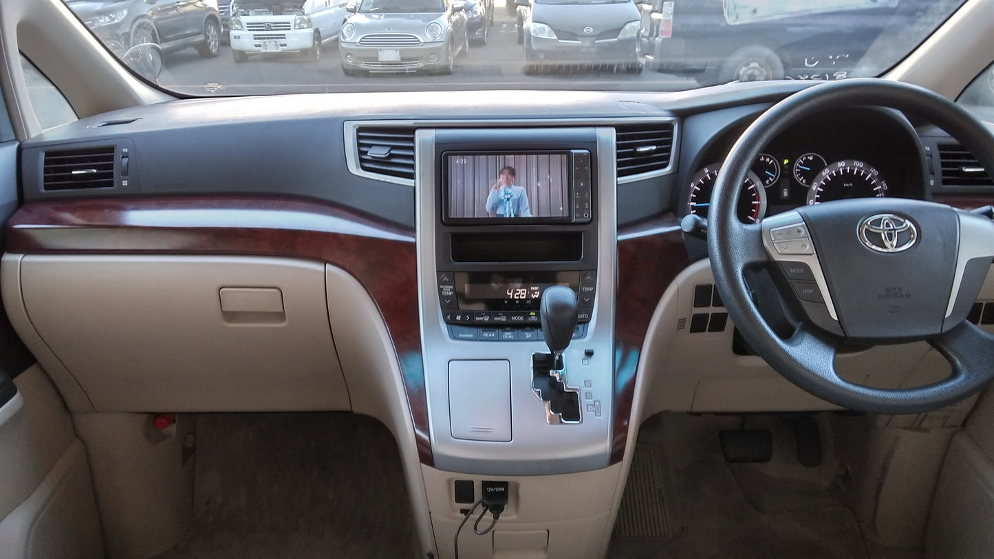 722 Toyota Alphard 240X 2010
