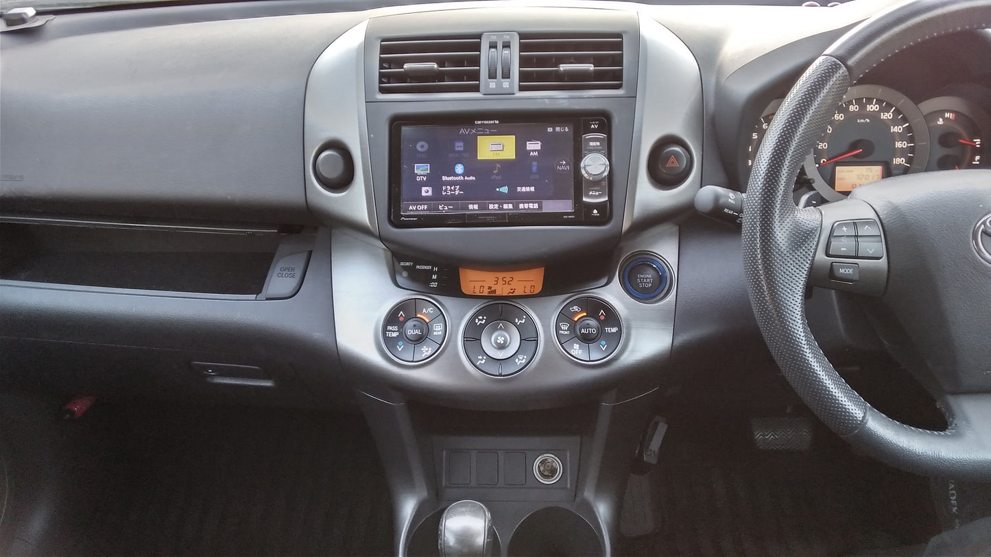 734 Toyota Vanguard 240S 2012