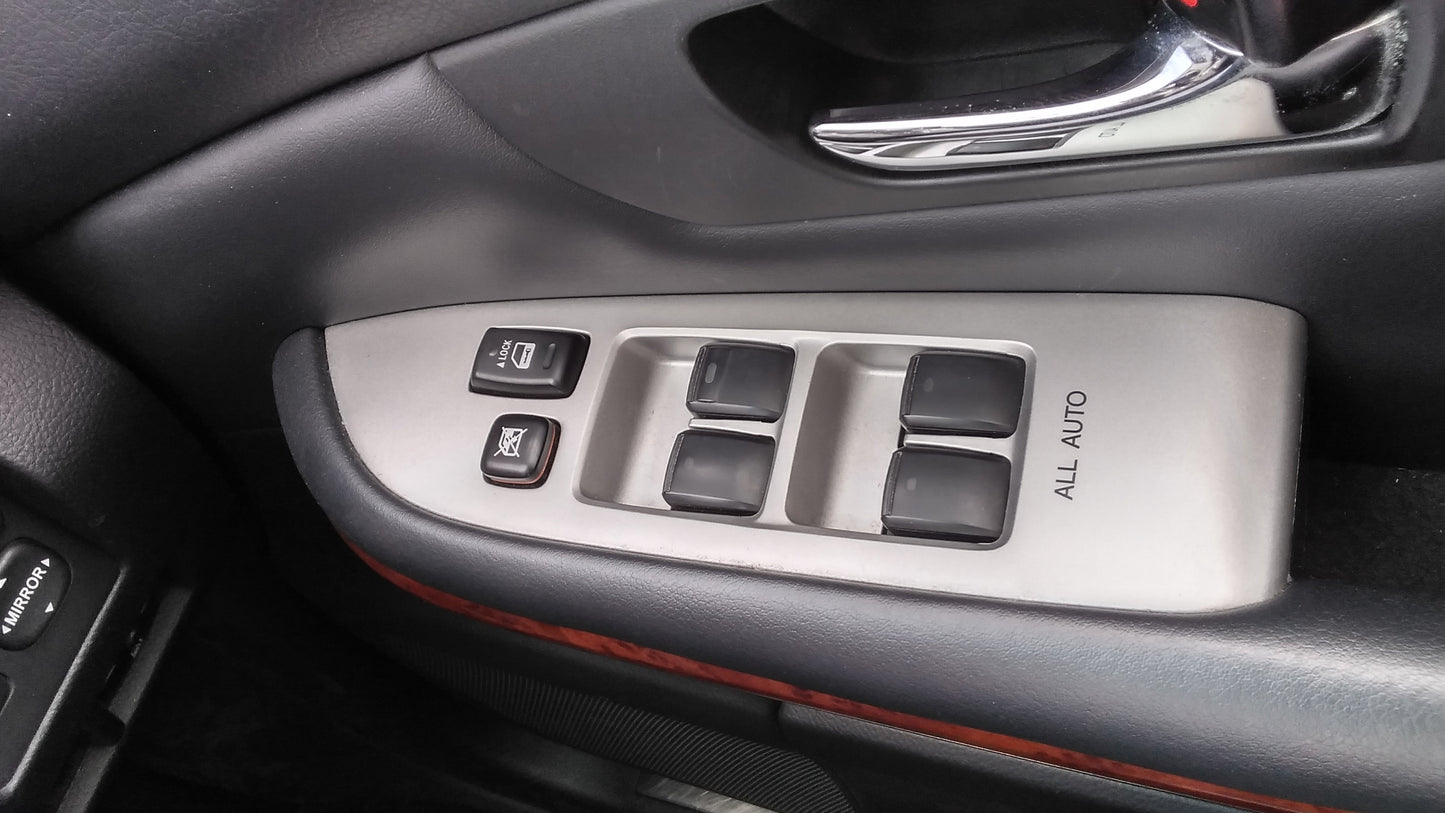 764. Toyota Harrier 240G L-Package Alcantara 2009