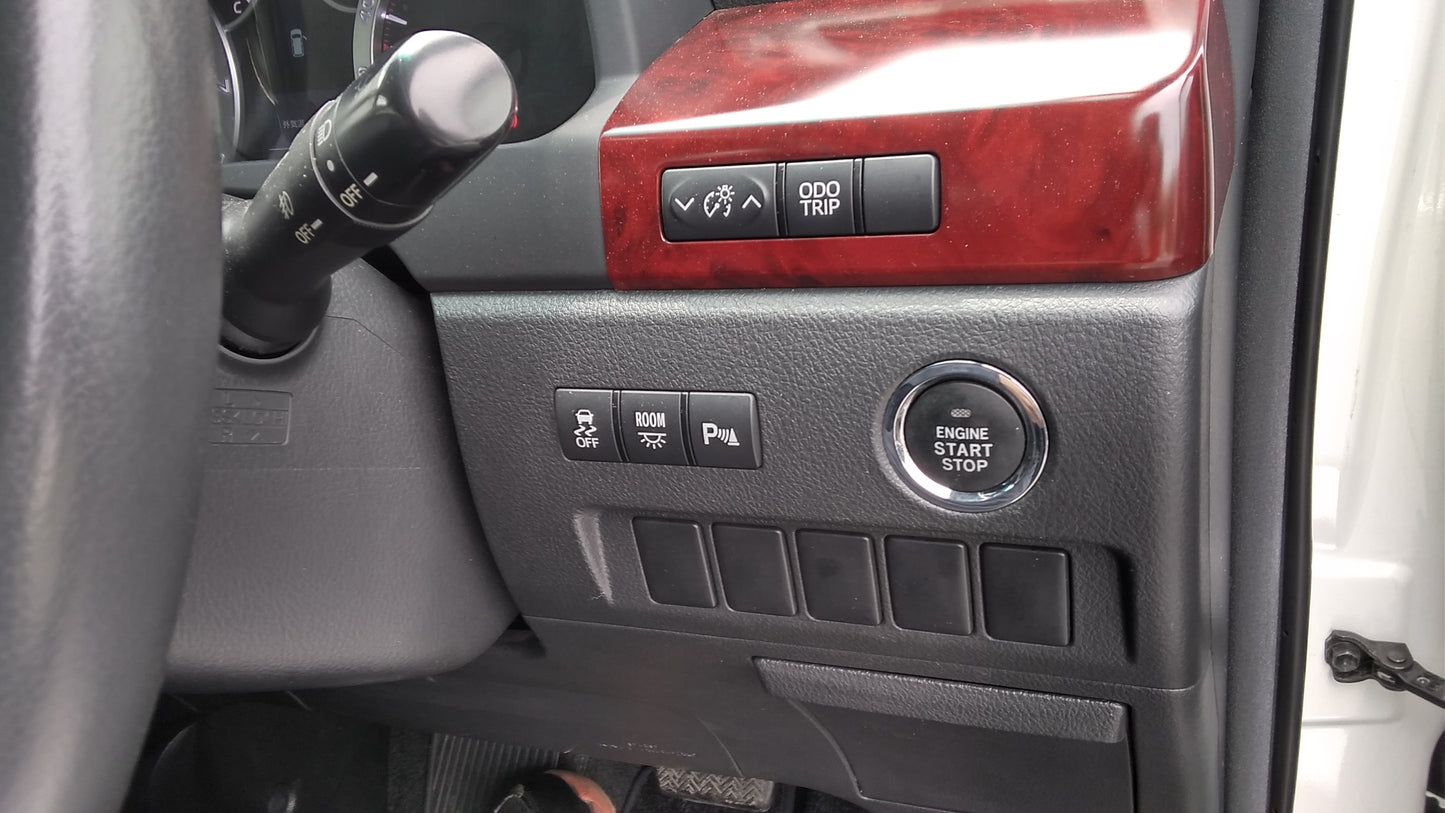 803. Toyota Alphard 240S 2008