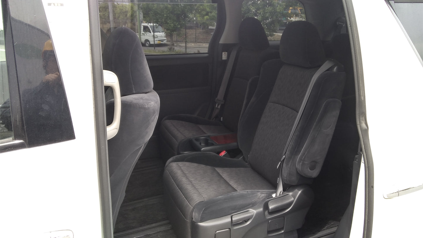 803. Toyota Alphard 240S 2008