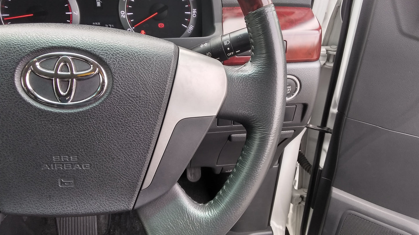 803. Toyota Alphard 240S 2008