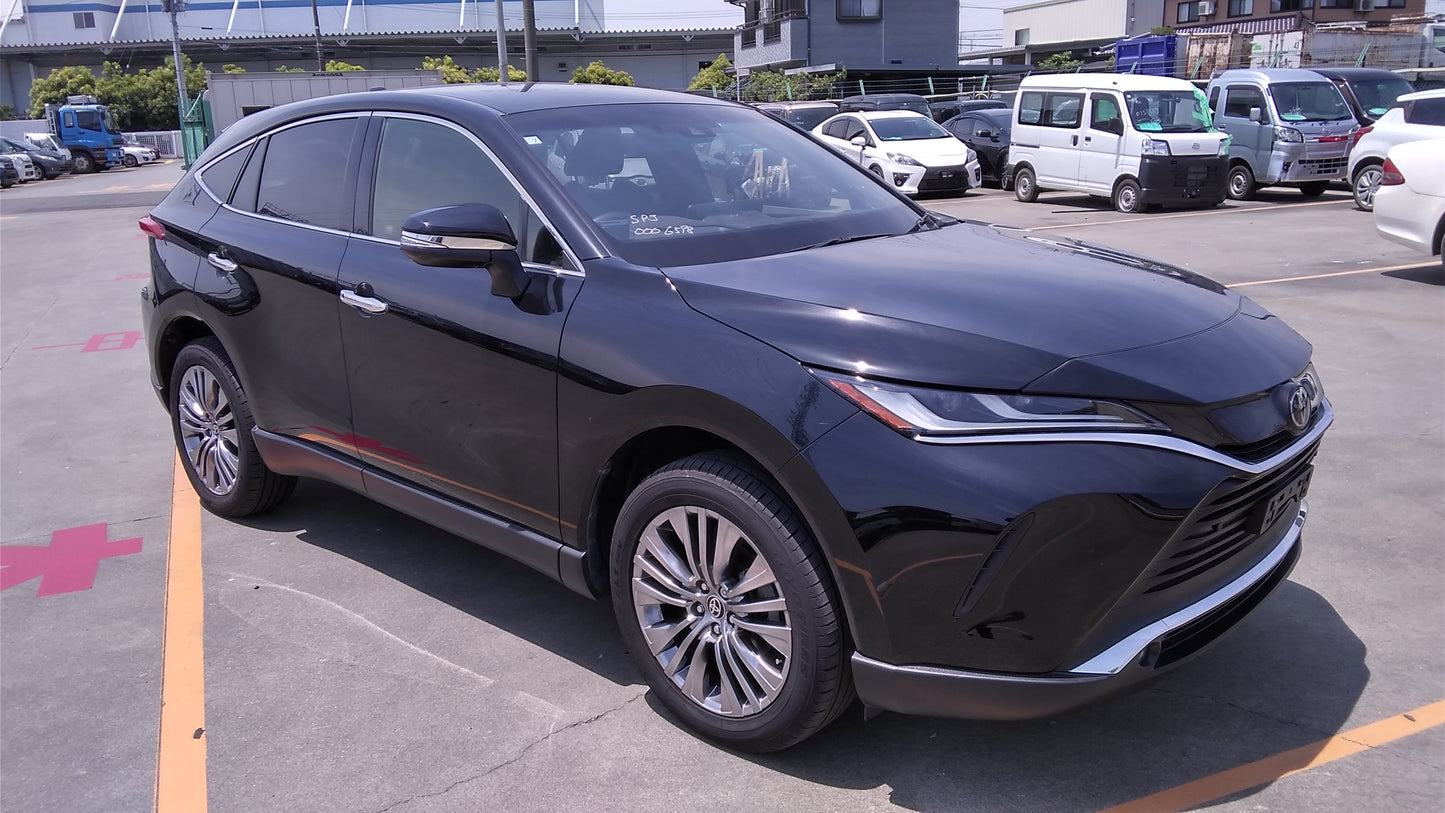 817. Toyota Harrier Z 2020