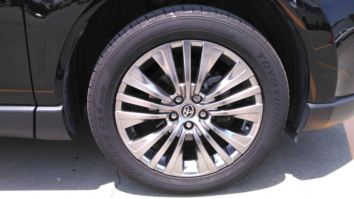 817. Toyota Harrier Z 2020