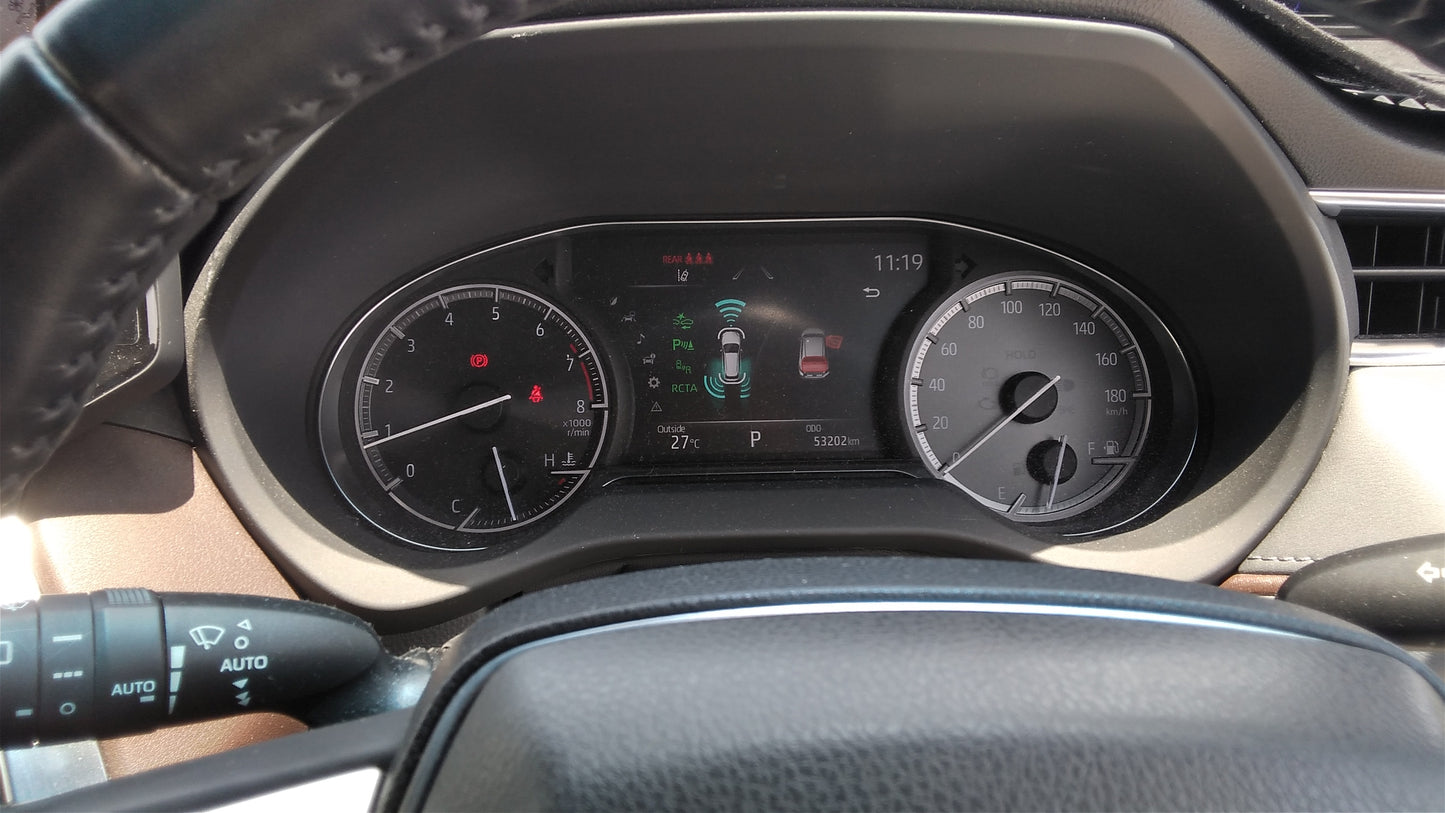 817. Toyota Harrier Z 2020