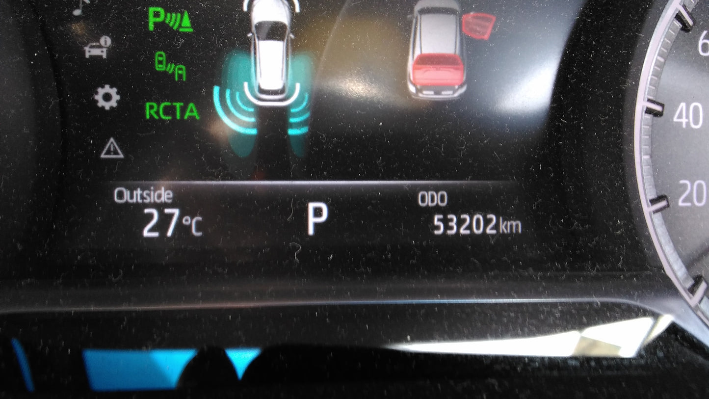 817. Toyota Harrier Z 2020