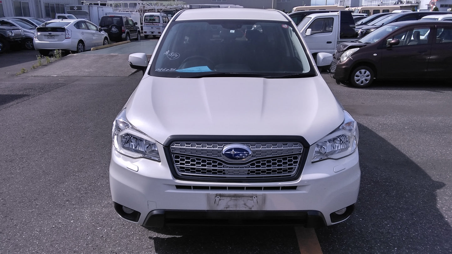 818. Subaru Forester 2015