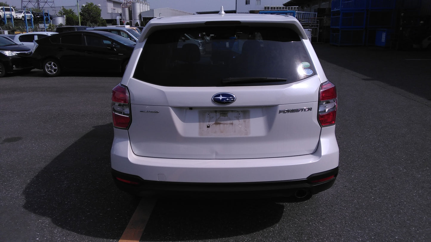 818. Subaru Forester 2015