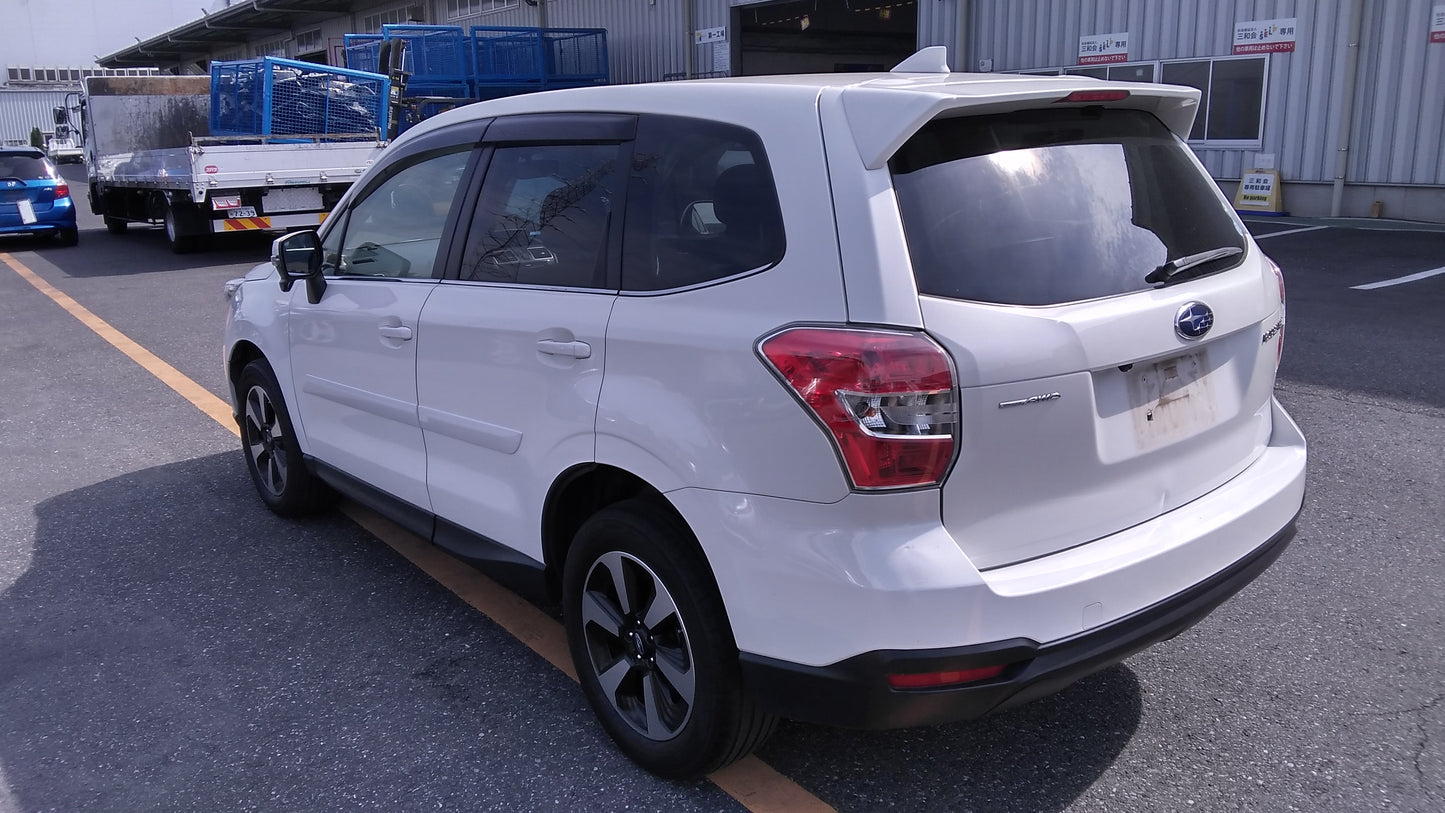 818. Subaru Forester 2015