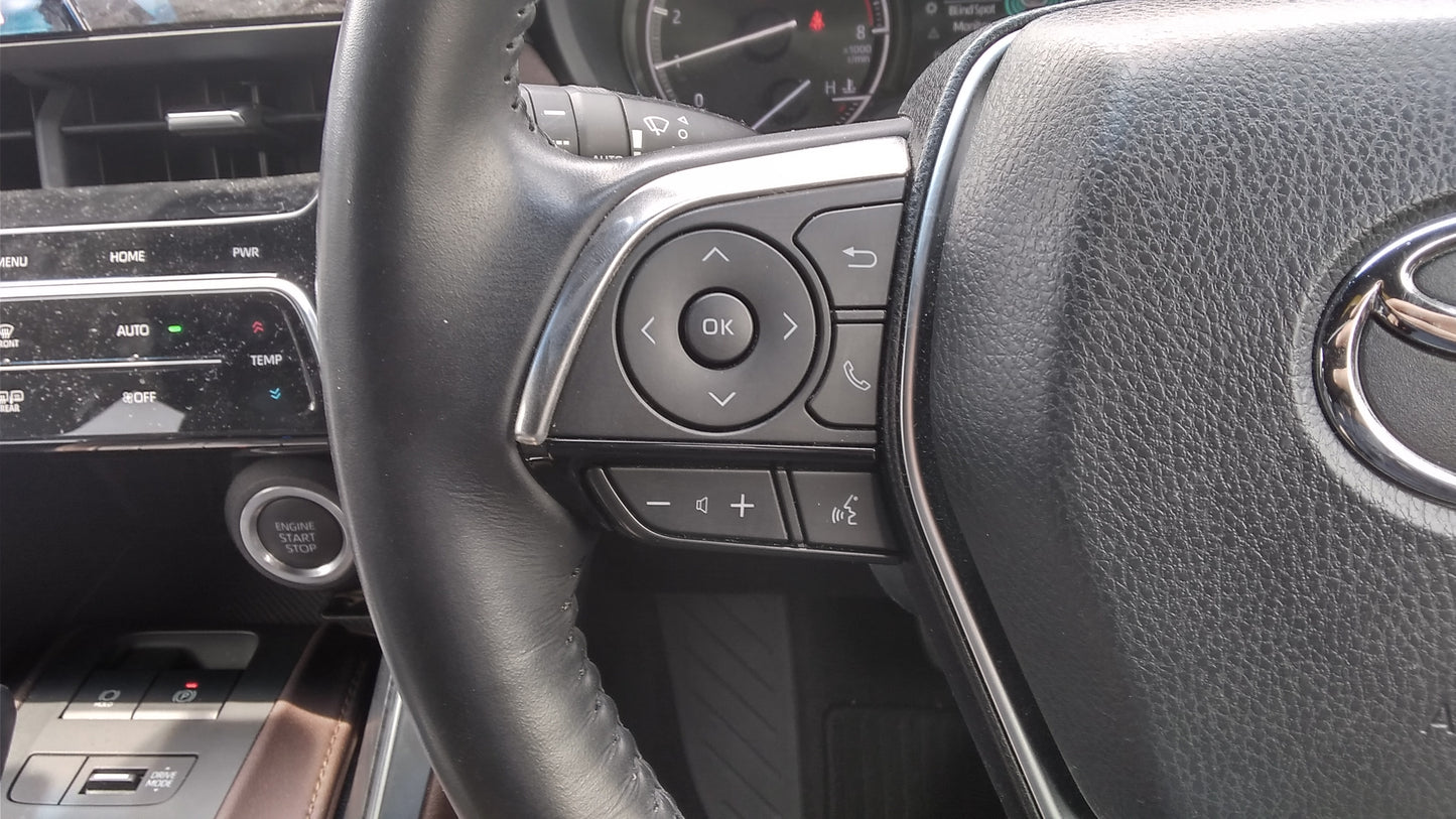 817. Toyota Harrier Z 2020