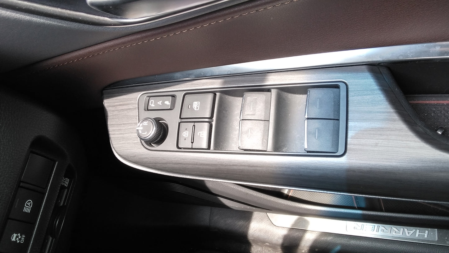 817. Toyota Harrier Z 2020