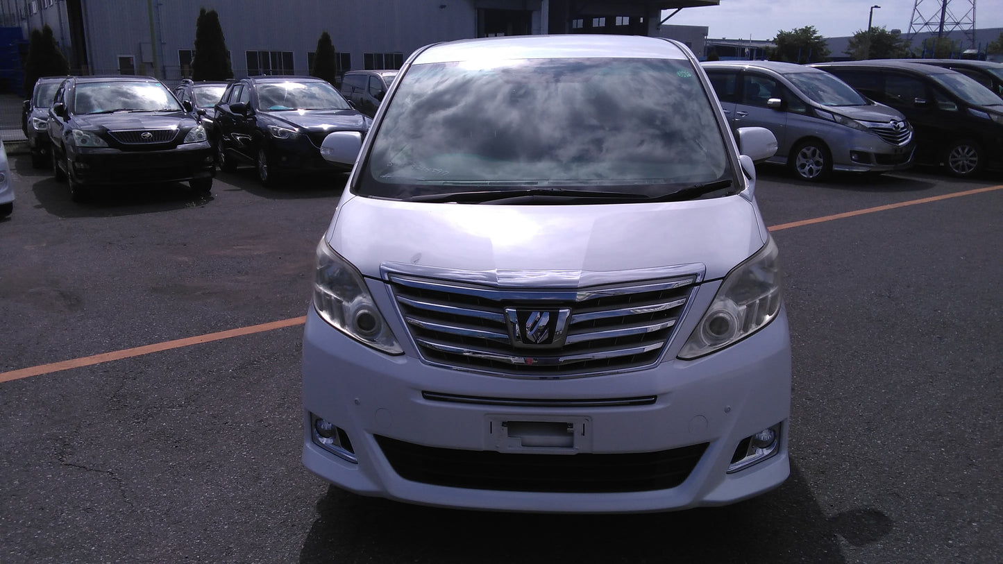 820. Toyota Alphard 240X 2012