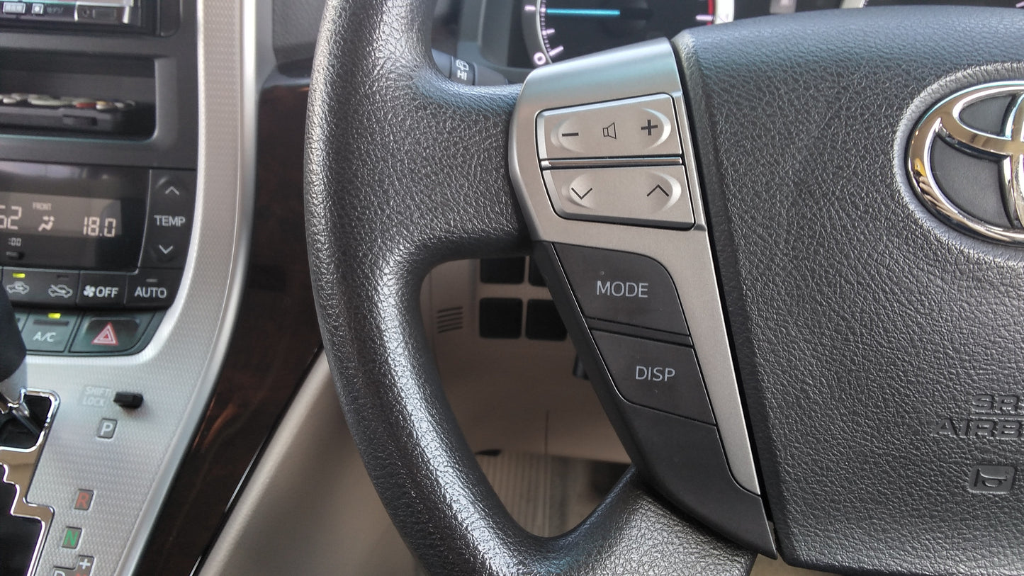 820. Toyota Alphard 240X 2012