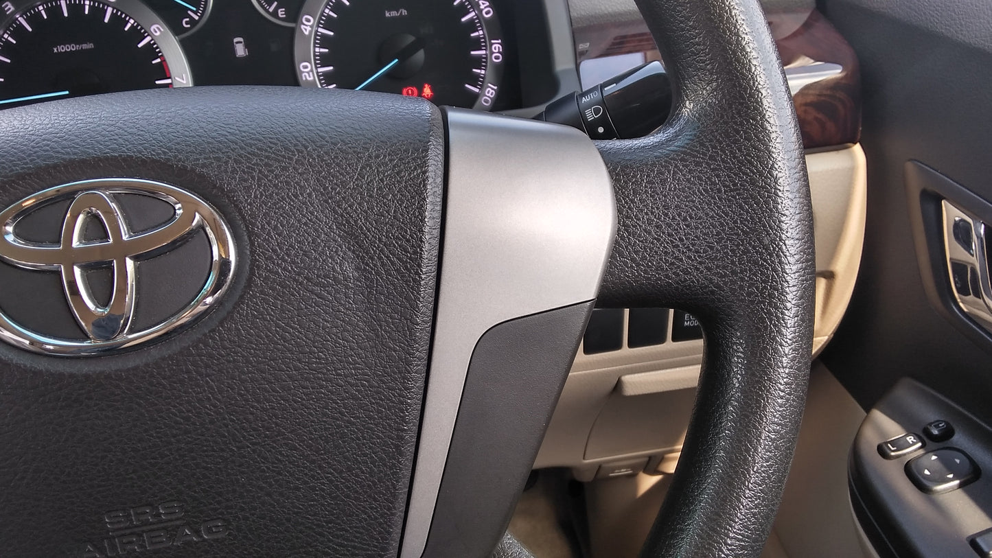 820. Toyota Alphard 240X 2012