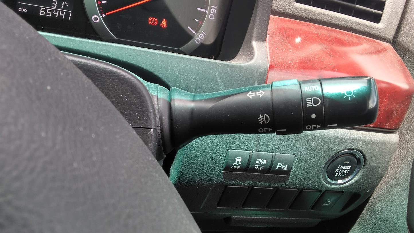 822. Toyota Alphard 240S 2008
