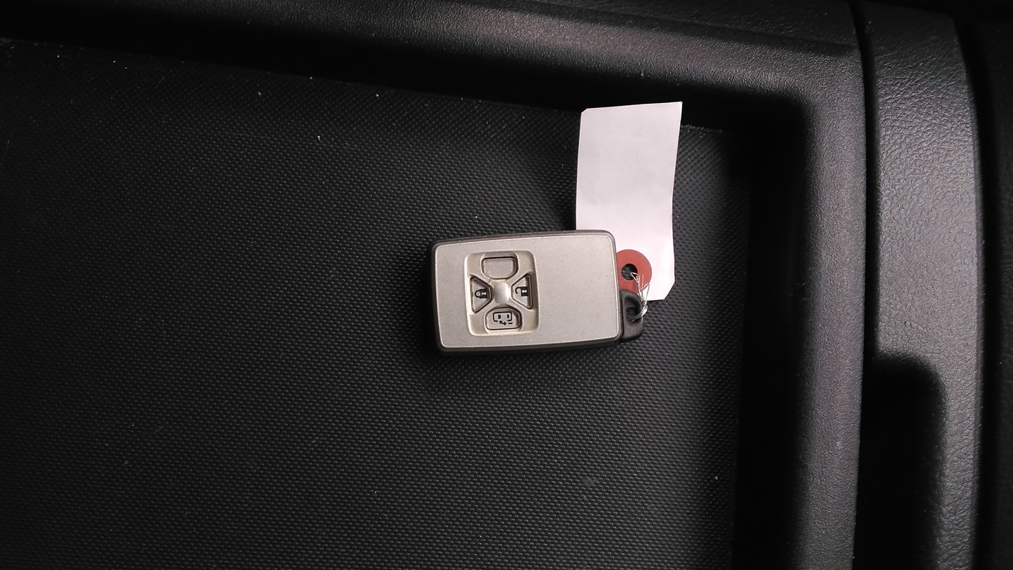 822. Toyota Alphard 240S 2008