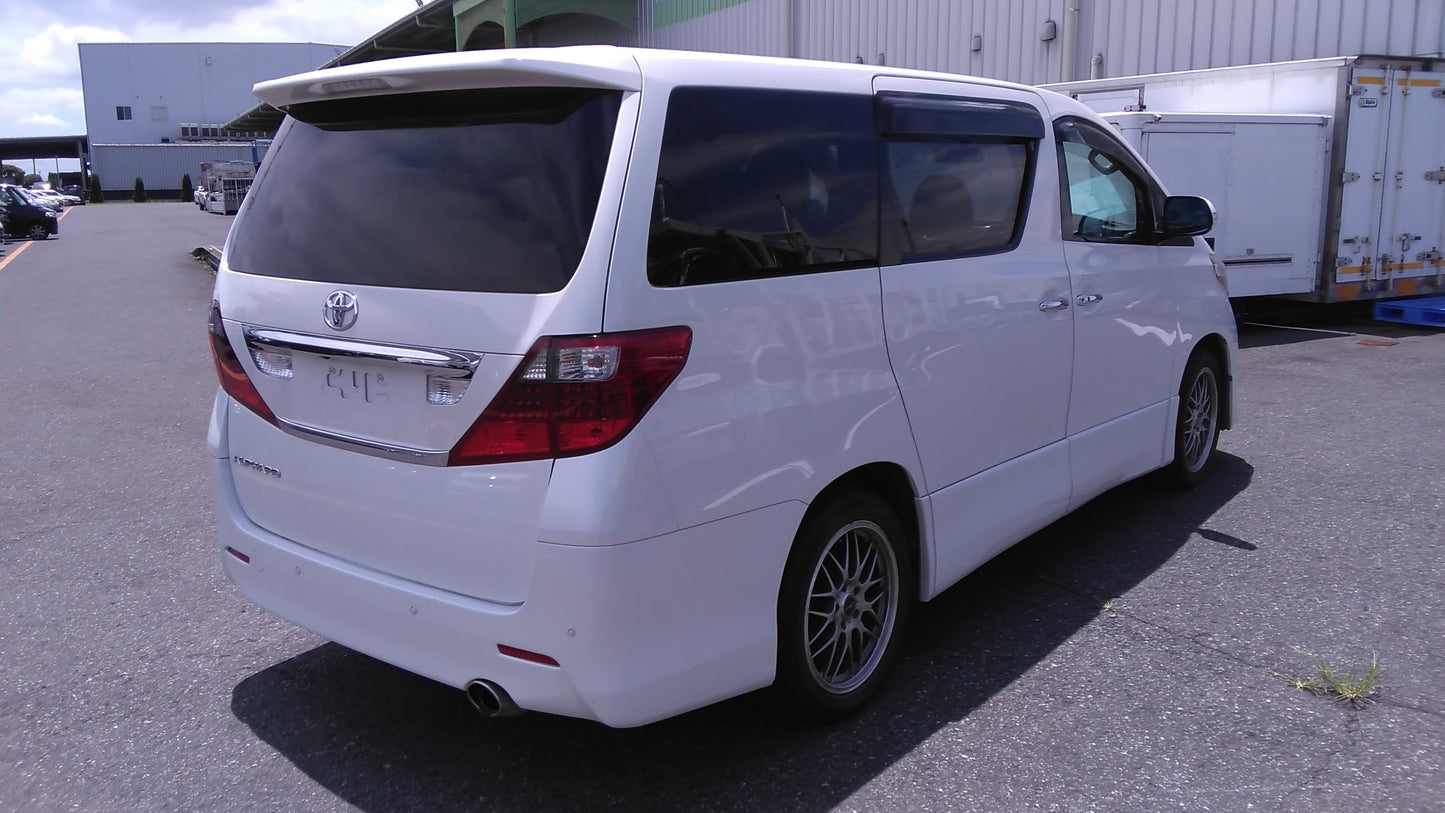 821. Toyota Alphard 240S 2008