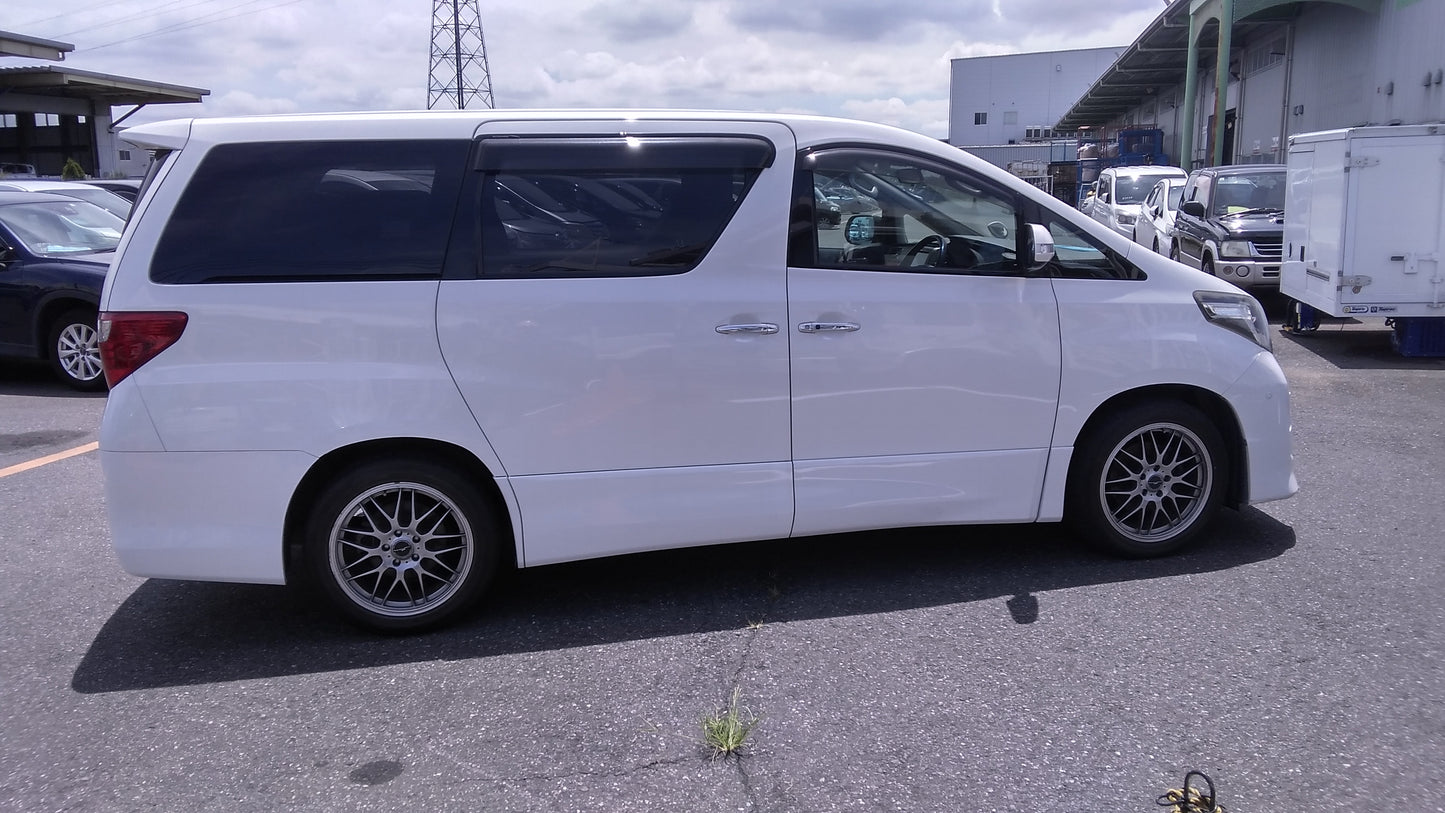 821. Toyota Alphard 240S 2008