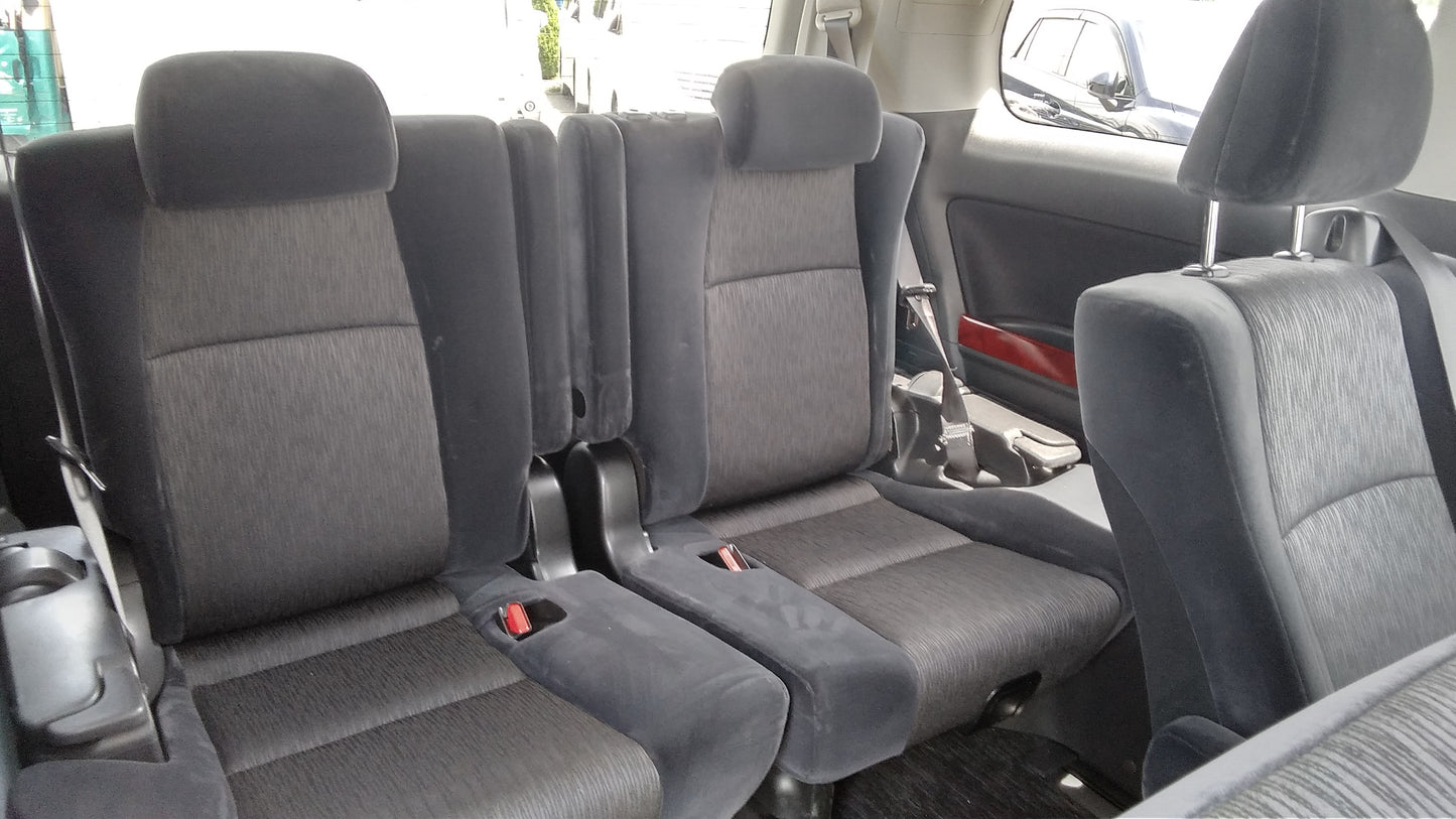 821. Toyota Alphard 240S 2008