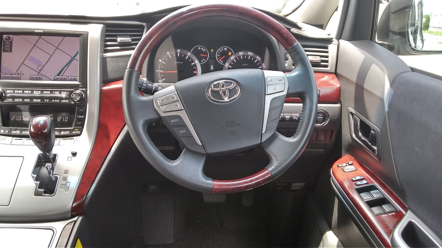 821. Toyota Alphard 240S 2008