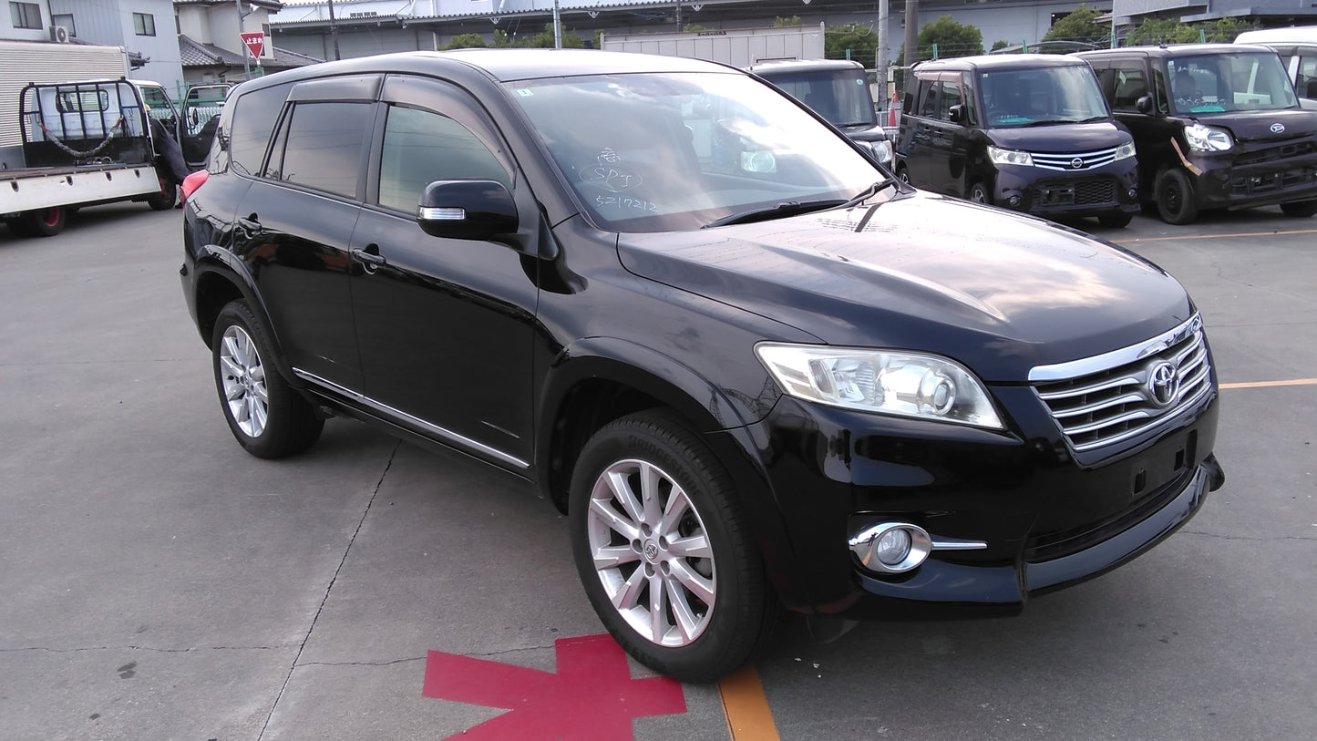 824. Toyota Vanguard 240S S-PKG 2012