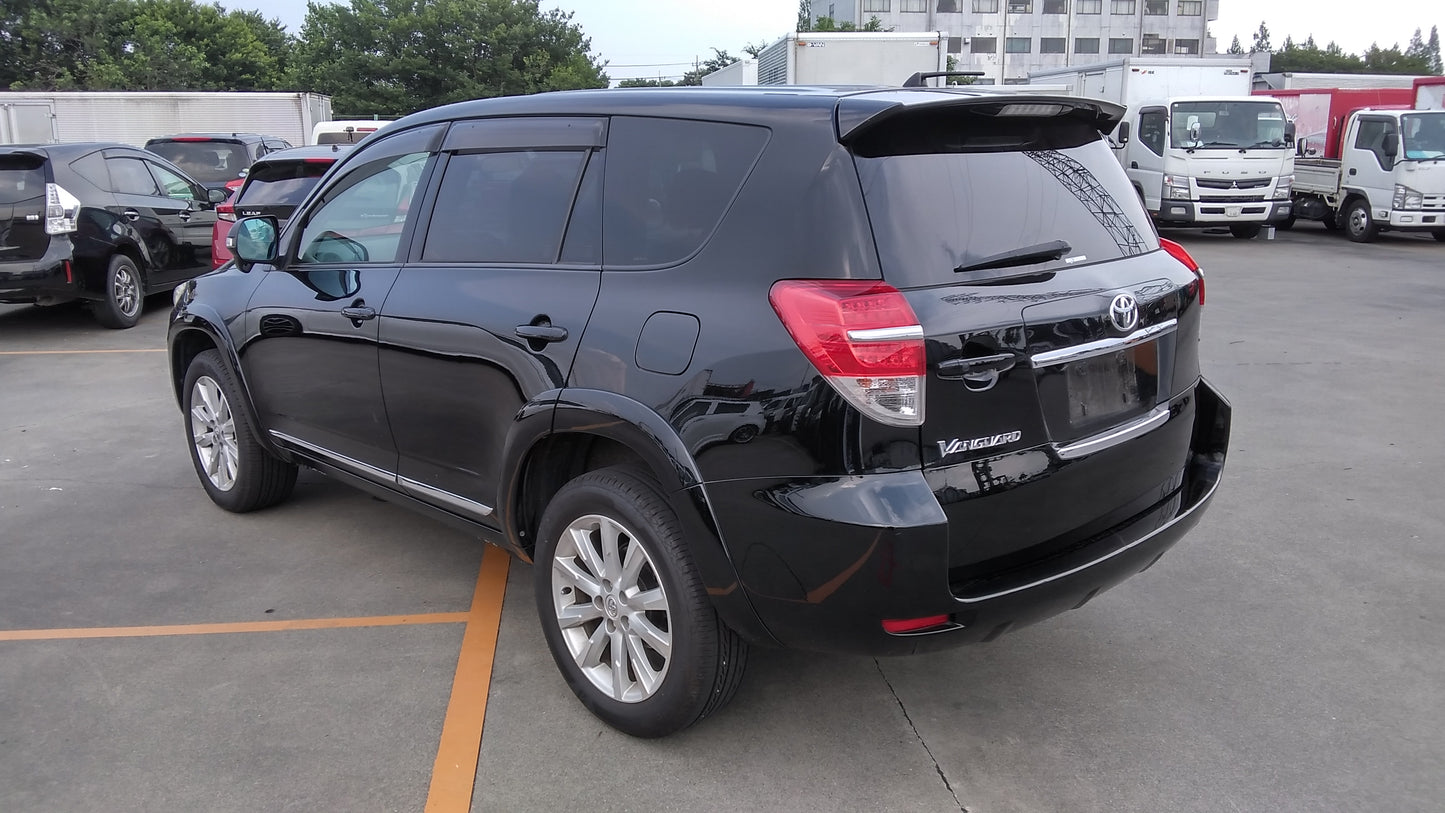 824. Toyota Vanguard 240S S-PKG 2012