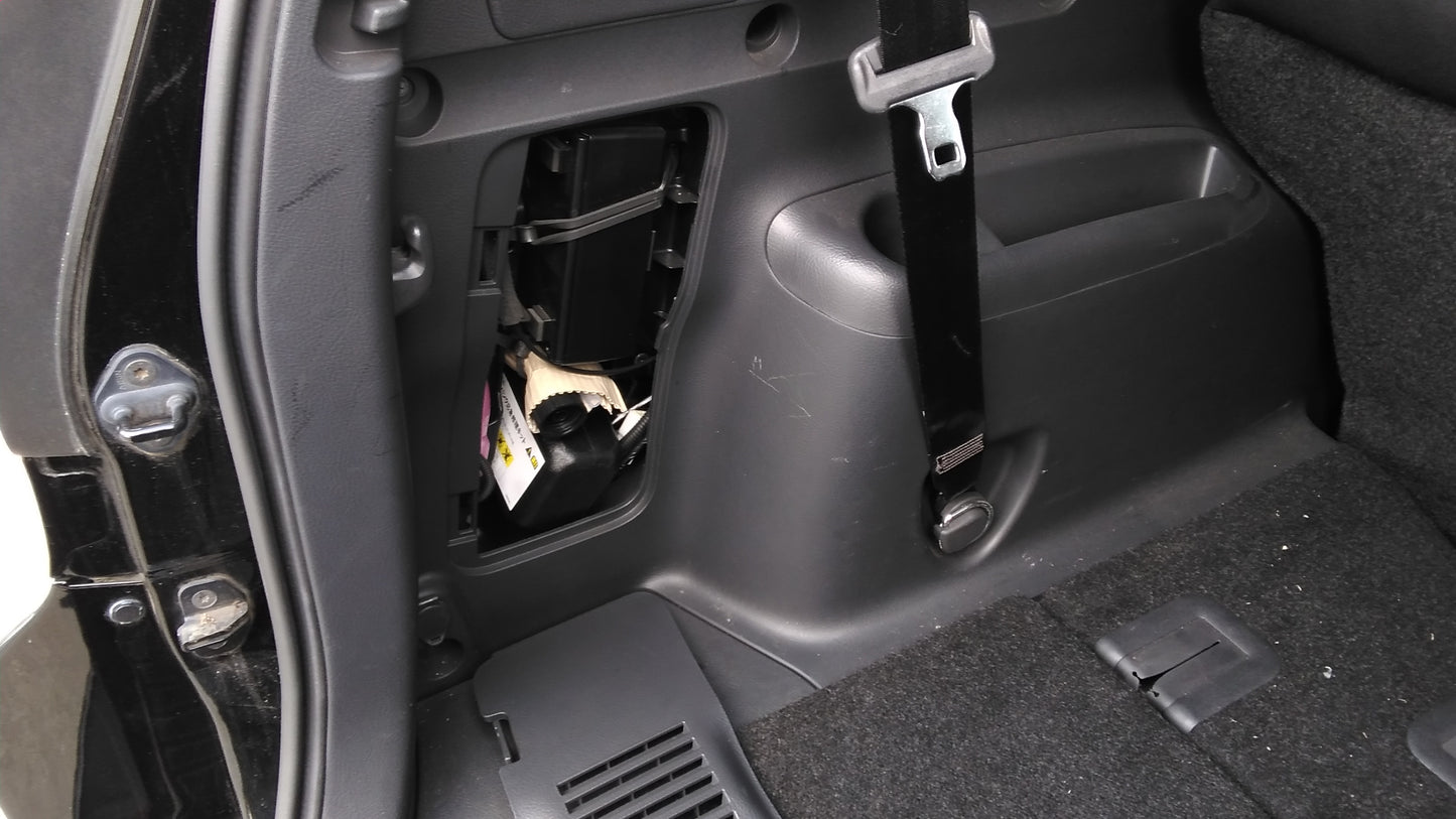 824. Toyota Vanguard 240S S-PKG 2012