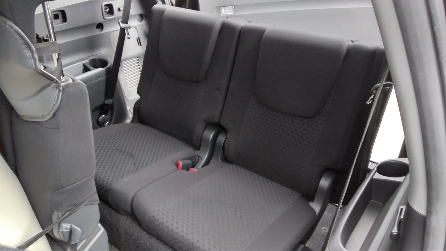 824. Toyota Vanguard 240S S-PKG 2012