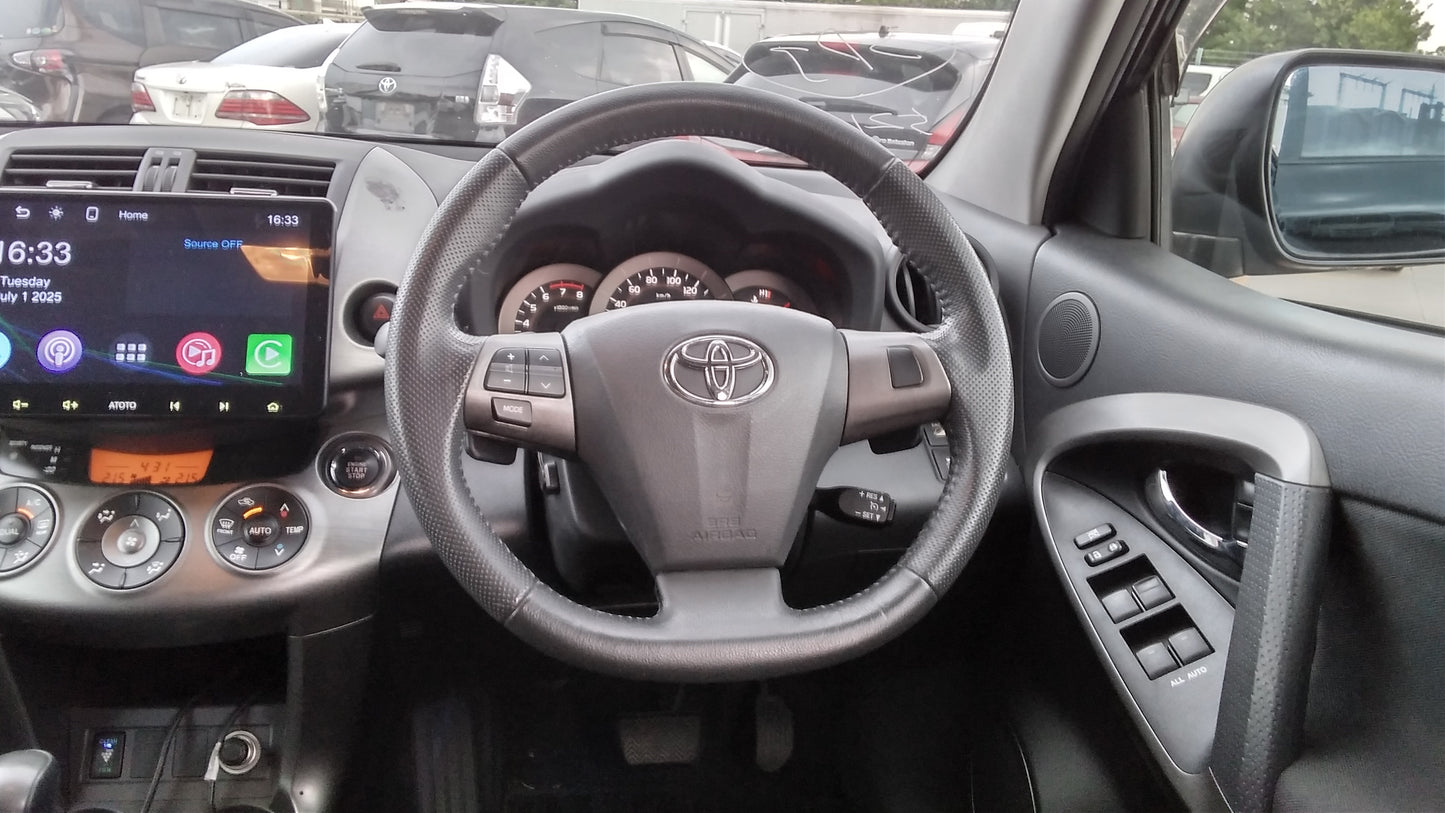 824. Toyota Vanguard 240S S-PKG 2012