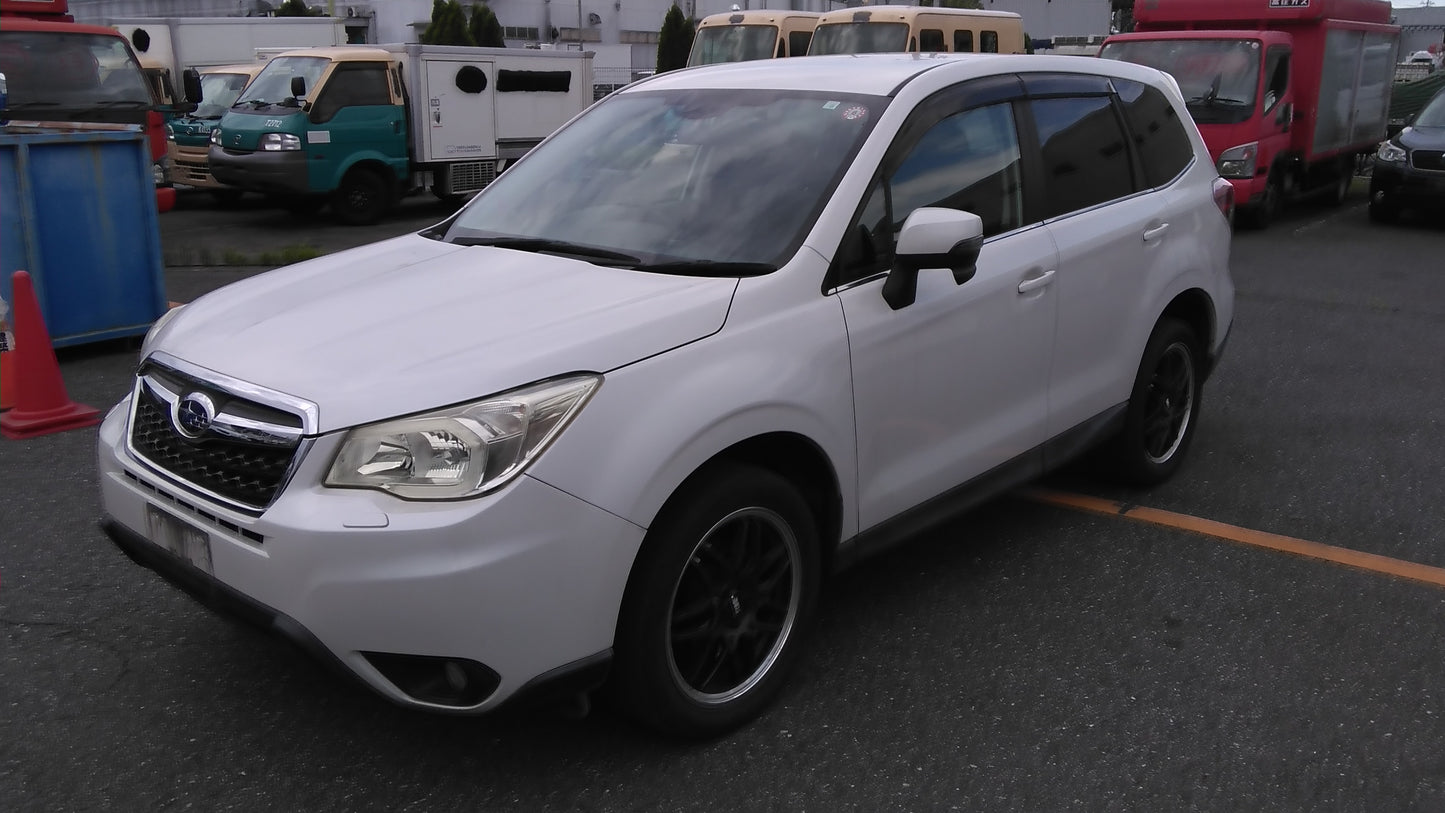 827. Subaru Forester 2.0I-L EYESIGHT 2014