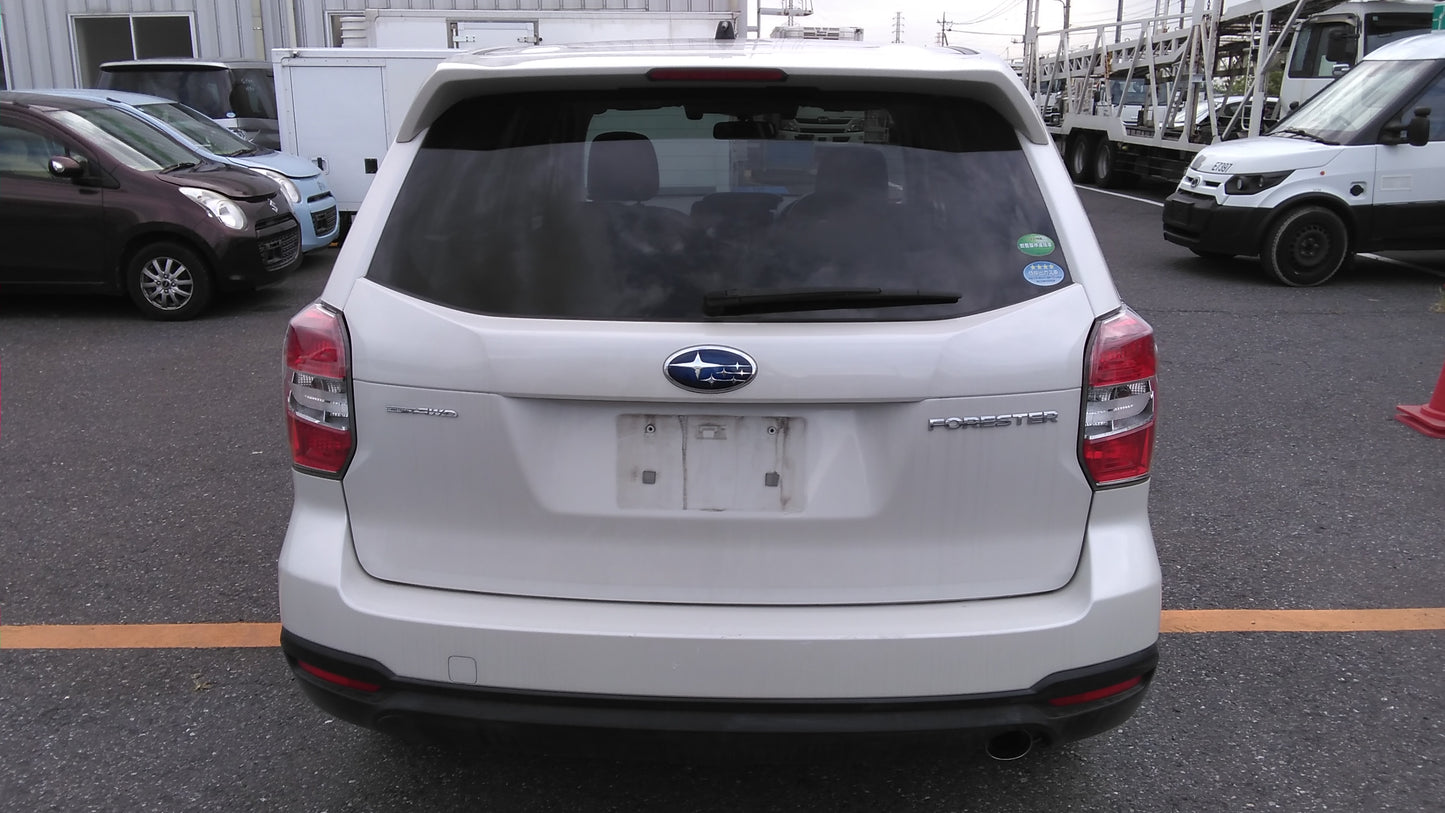 827. Subaru Forester 2.0I-L EYESIGHT 2014