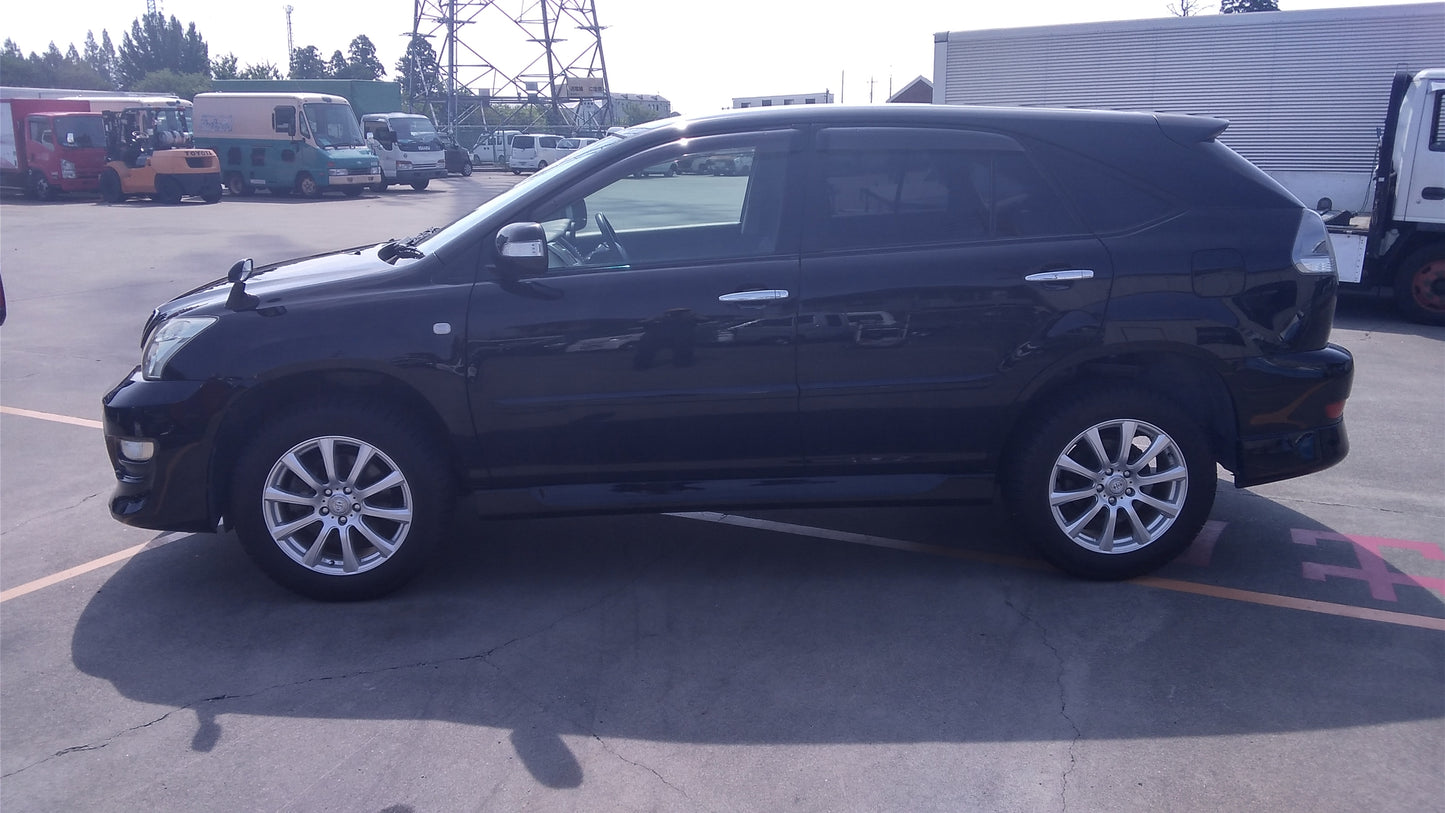 834. Toyota Harrier 240G 2009