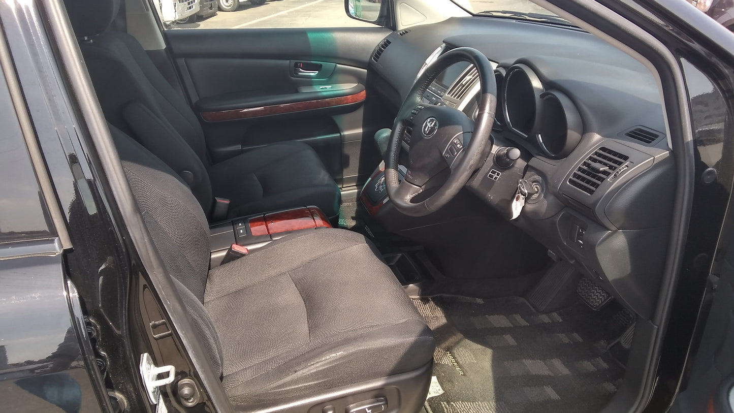 834. Toyota Harrier 240G 2009