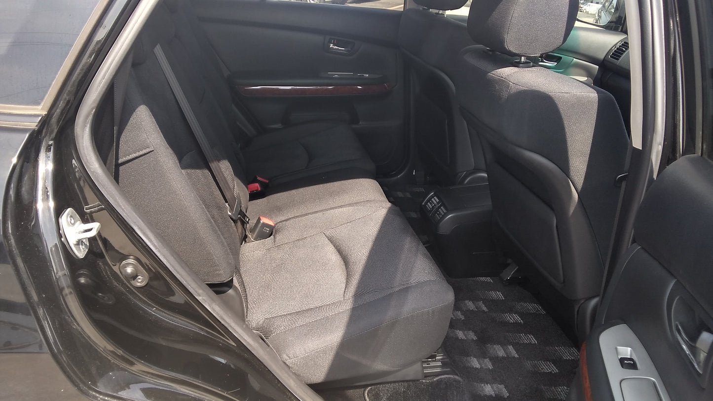 834. Toyota Harrier 240G 2009