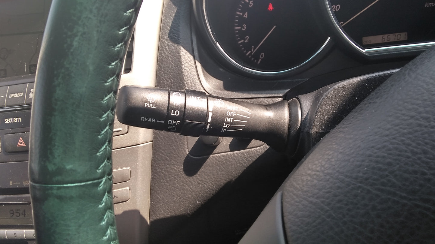 834. Toyota Harrier 240G 2009