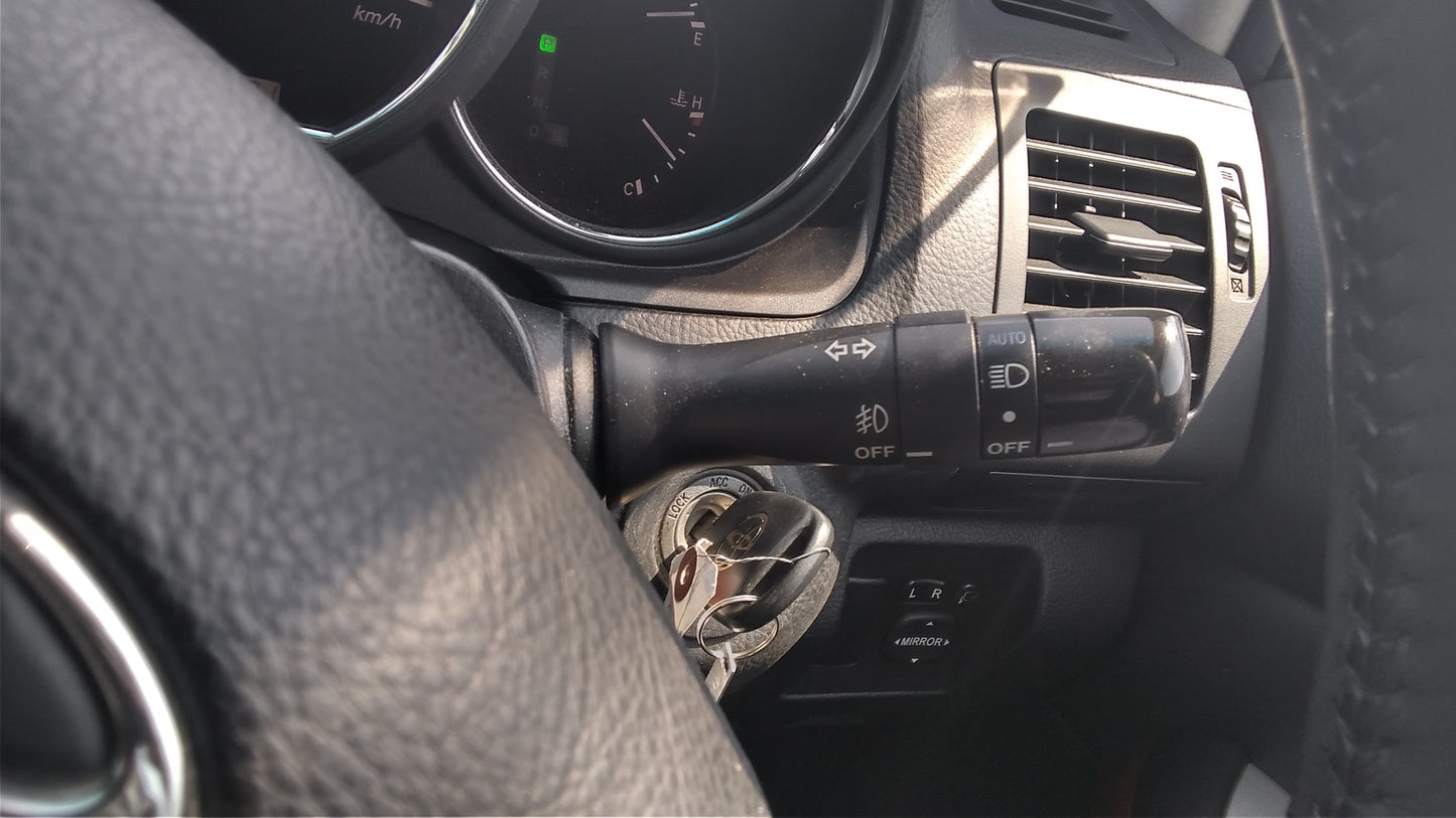 834. Toyota Harrier 240G 2009