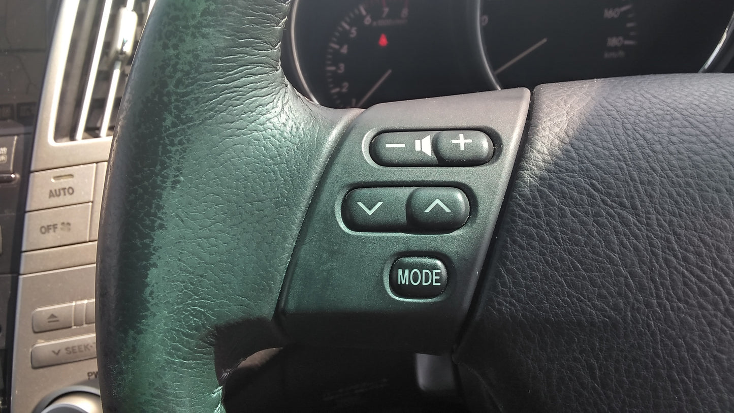 834. Toyota Harrier 240G 2009