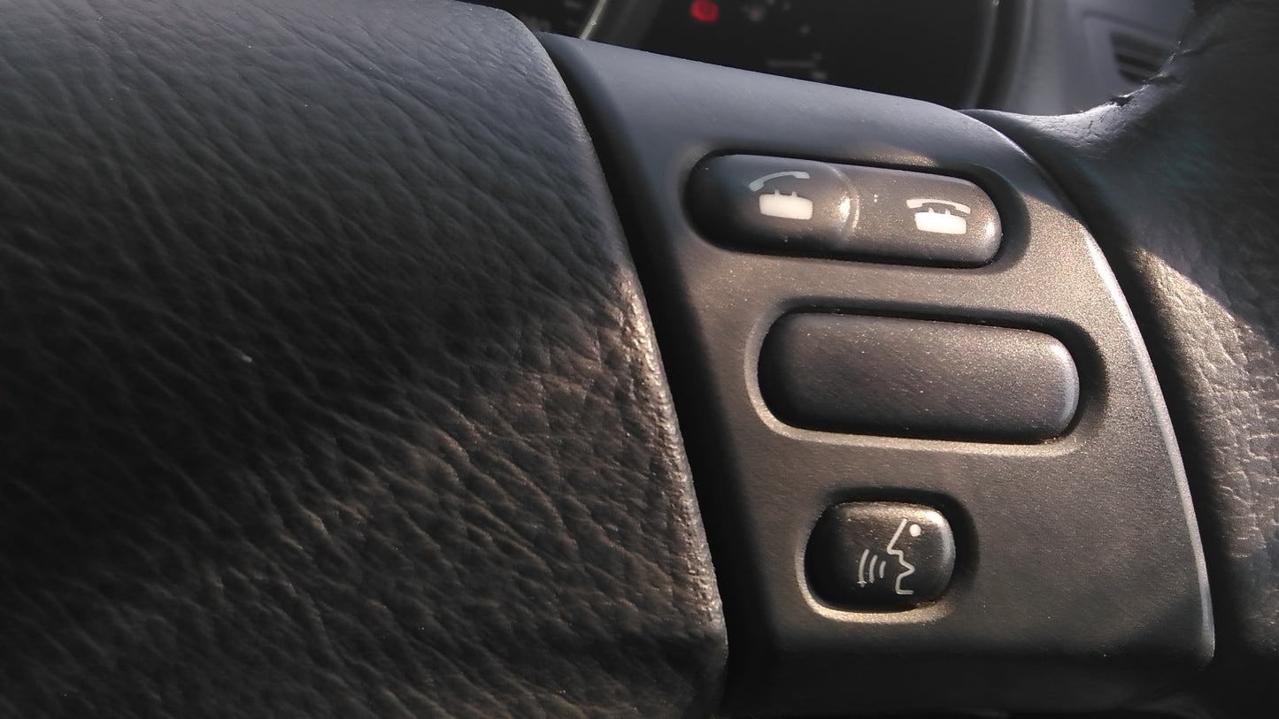 834. Toyota Harrier 240G 2009