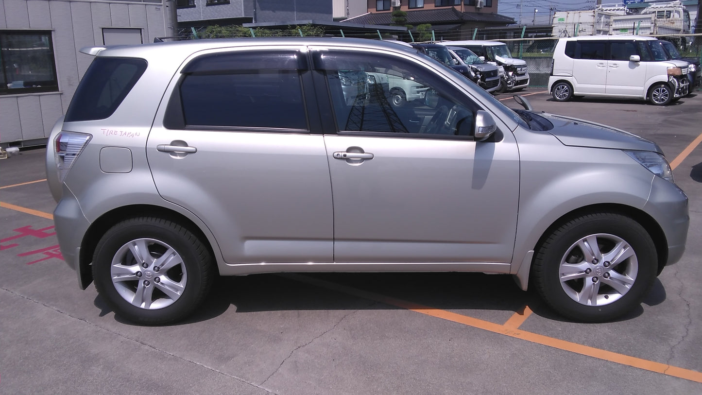 829. Toyota Rush G 2010