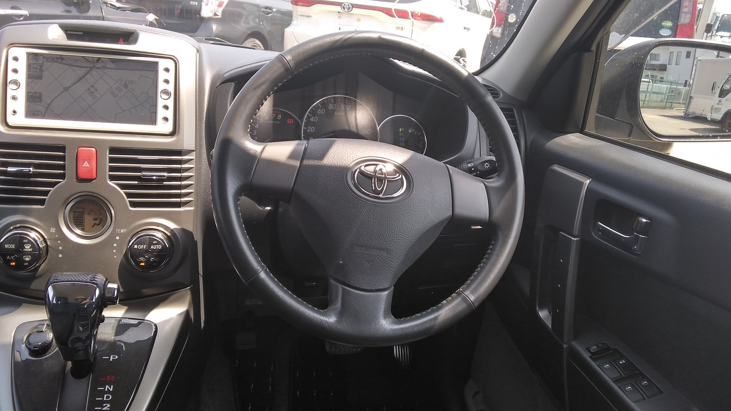 829. Toyota Rush G 2010